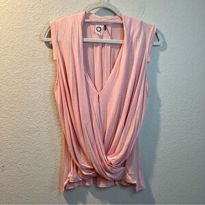 Women’s Akemi & Kim light pink sleeveless mock wrap blouse size small S